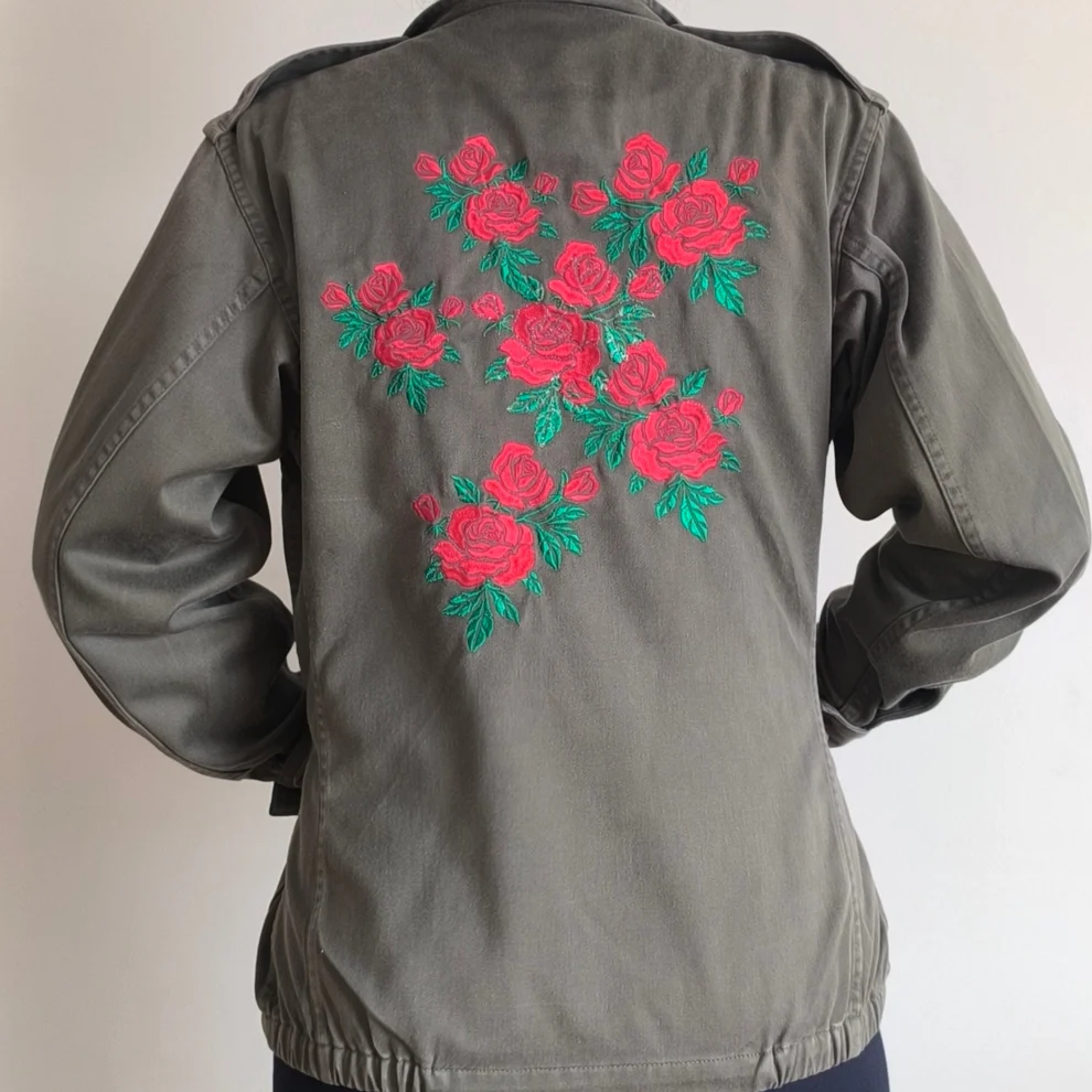 Veste Militaire Roses Rouges